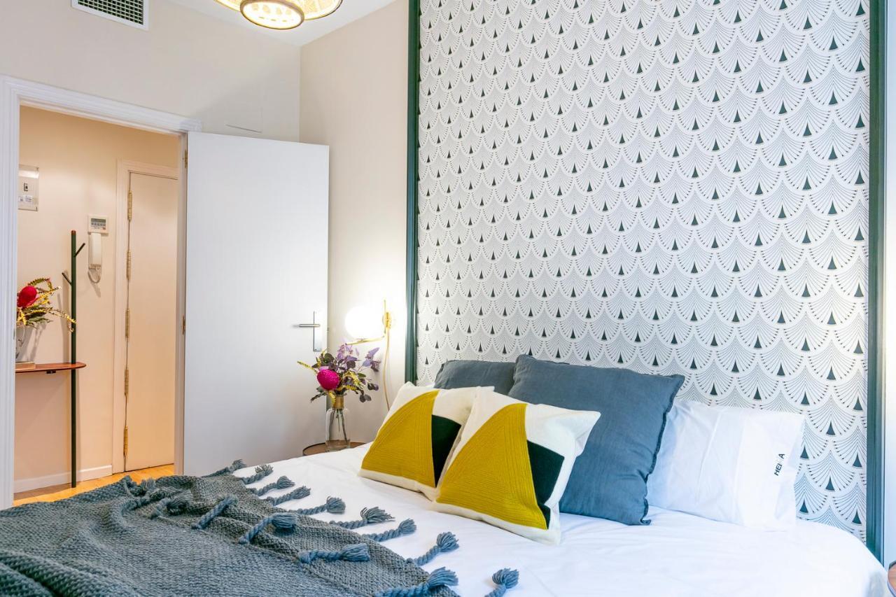 Luxury Belmont Puerta Del Sol Lejlighed Madrid Eksteriør billede