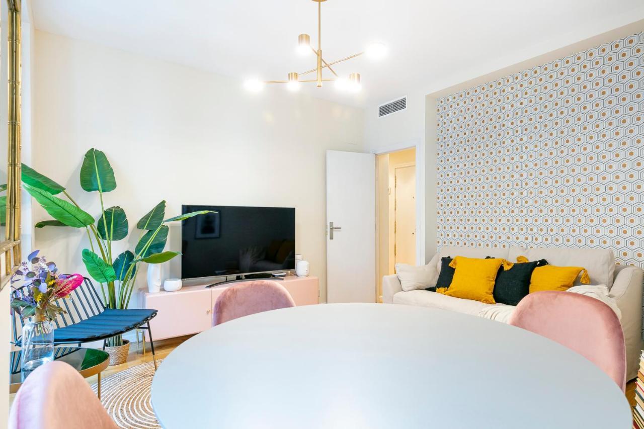 Luxury Belmont Puerta Del Sol Lejlighed Madrid Eksteriør billede