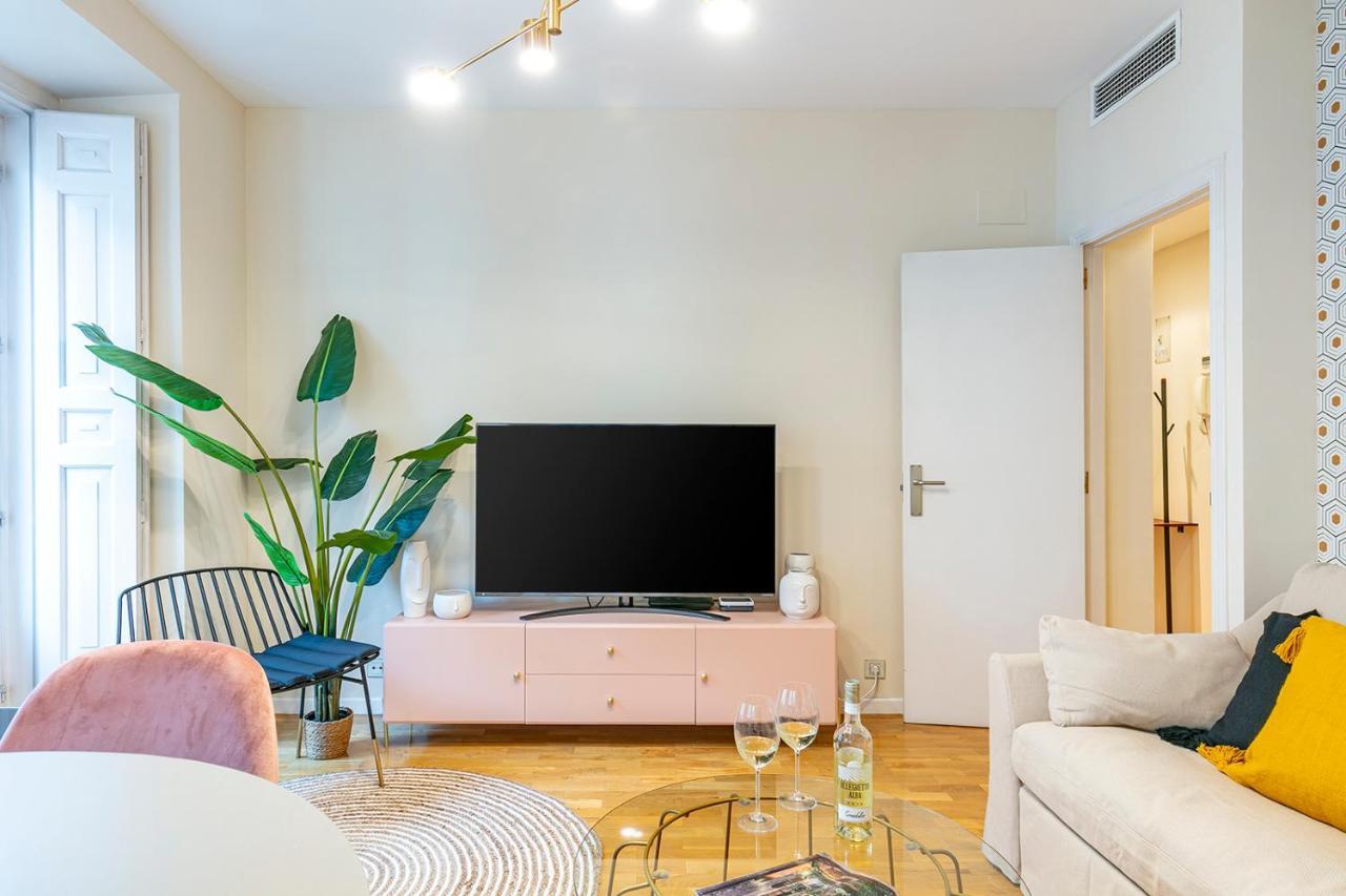 Luxury Belmont Puerta Del Sol Lejlighed Madrid Eksteriør billede